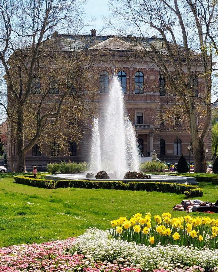 Sedaki Apartments In The Center Of Zagreb Buitenkant foto
